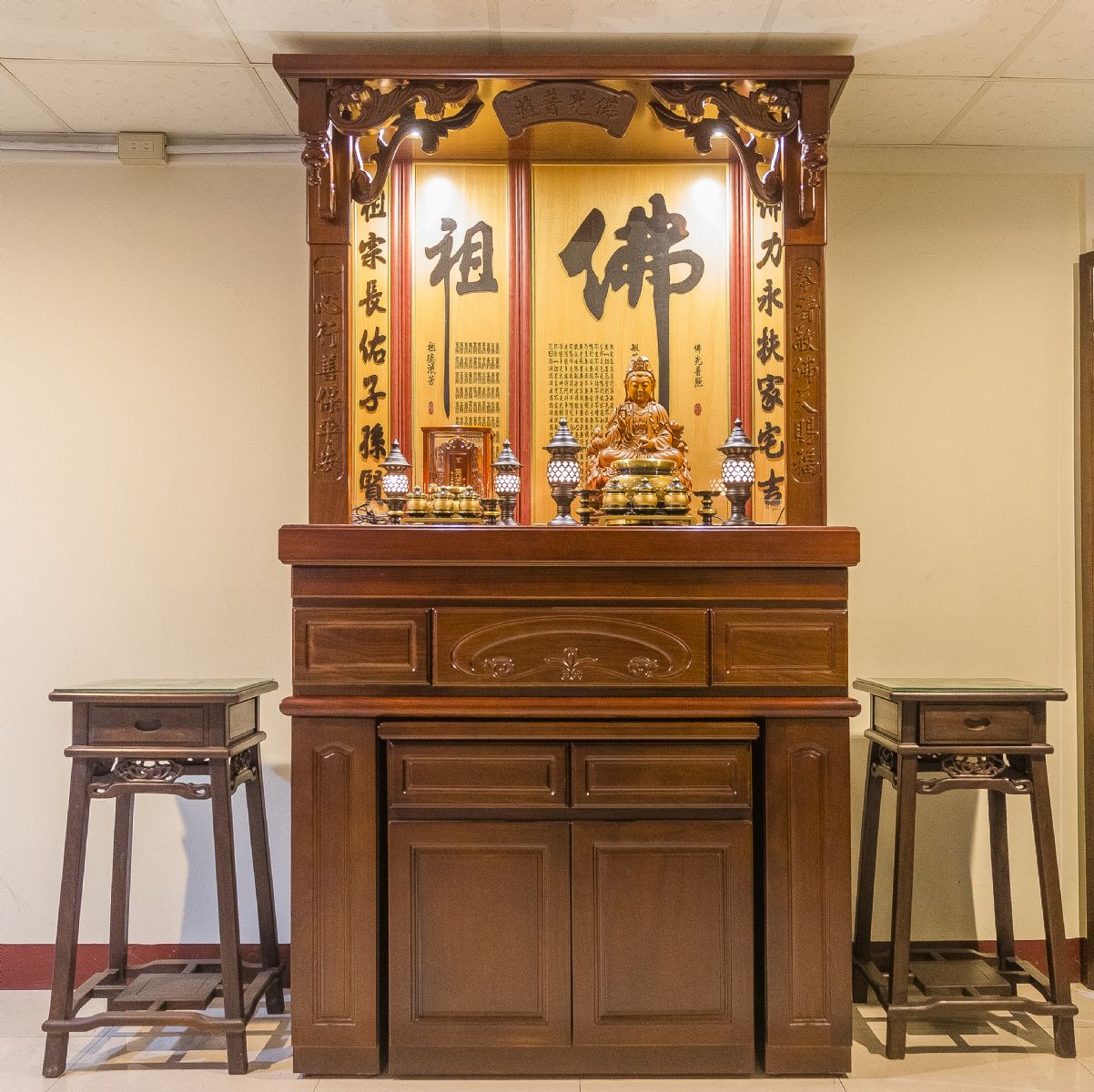 優質紐西蘭黃金松半實木經典蓮花4尺2神桌(神彩另購) | 拜拜就找我,神桌工廠,神桌,神尊,神桌價格,神桌擺飾,神桌尺寸,神桌設計,神桌回收 ...